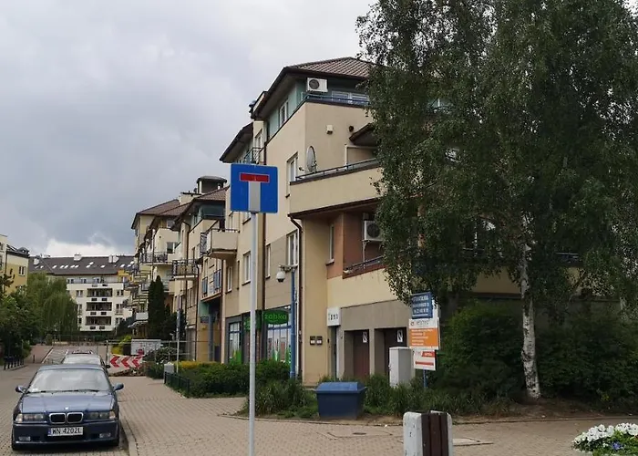 Classic Metro Kabaty * ורשה